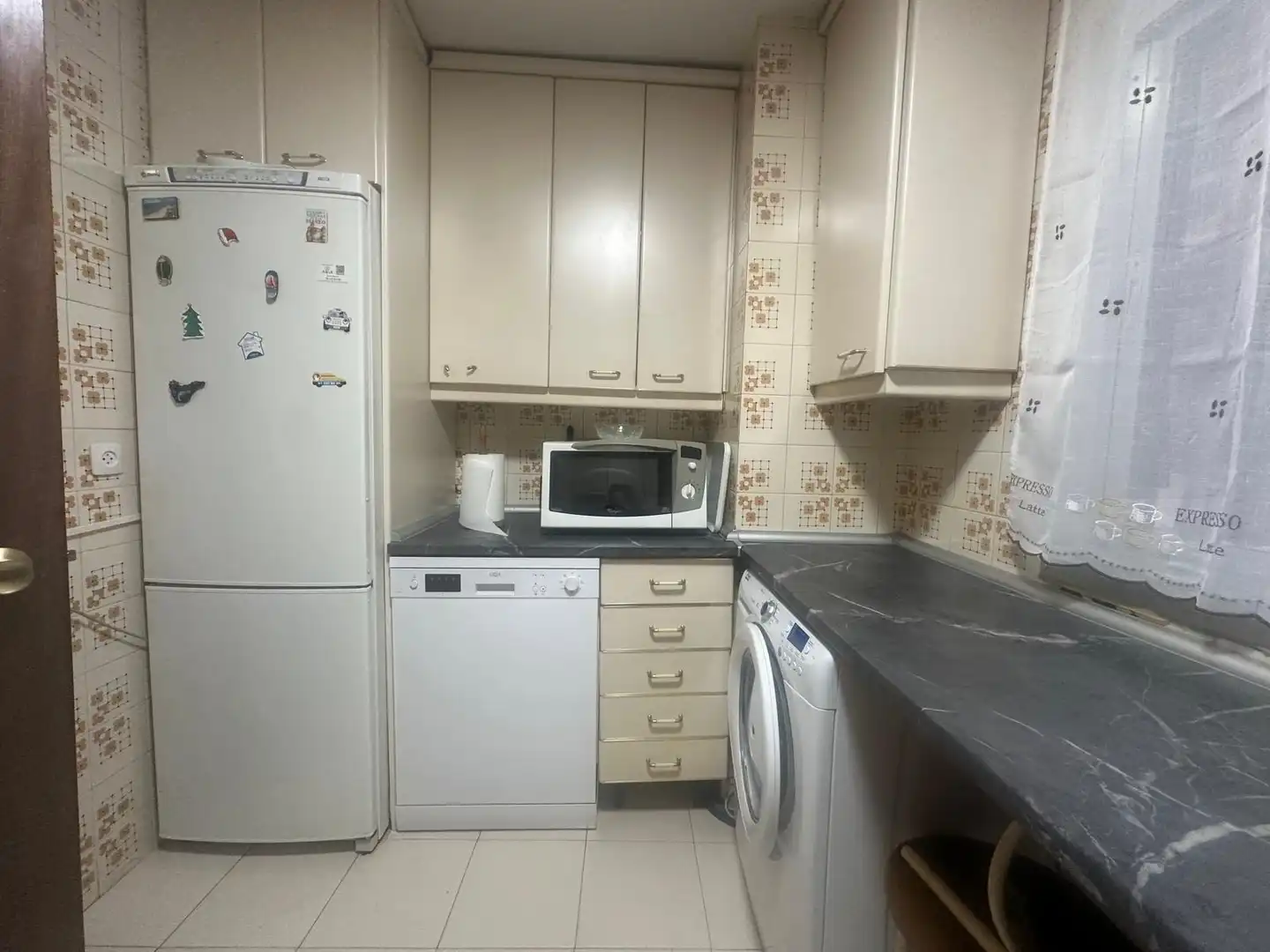 Kitchen of Flat for sale in Madrid  with Heating, Terrace and Furnished