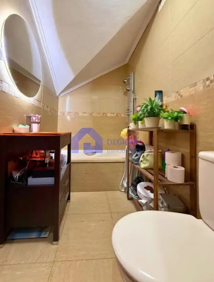 Bathroom of Attic for sale in Langreo  with Terrace and Storage room