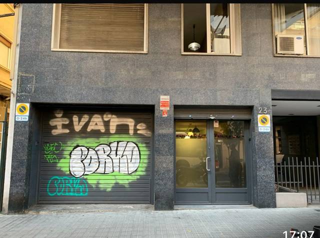 Local comercial en Alquiler en DE LES CAMÈLIES, 23 en La Salut