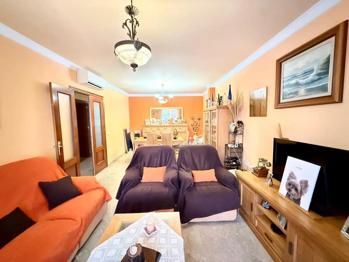 Sala d'estar de Casa adosada en venda en Almería amb Terrassa