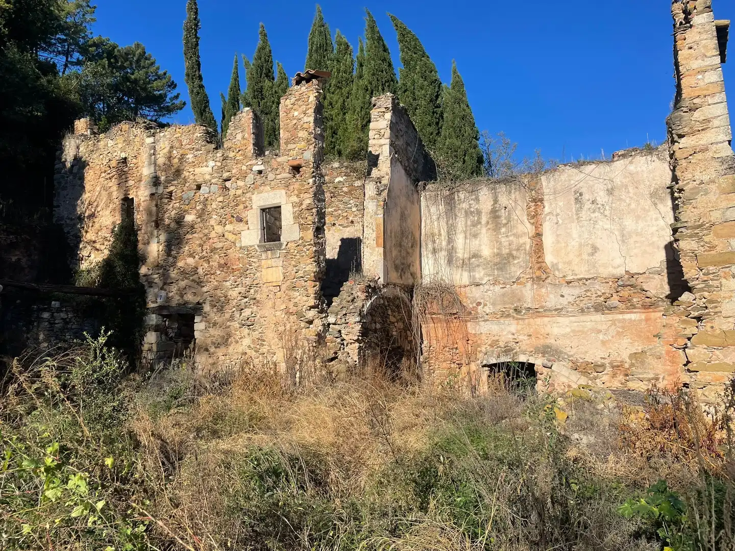 Außenansicht von Country house zum Verkauf in Sant Julià de Ramis mit Privatgarten