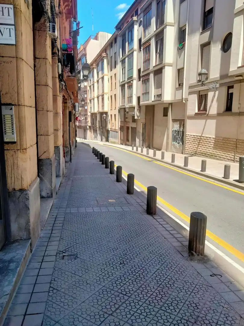 Vista exterior de Casa adosada en venda en Liendo amb Calefacció, Jardí privat i Terrassa