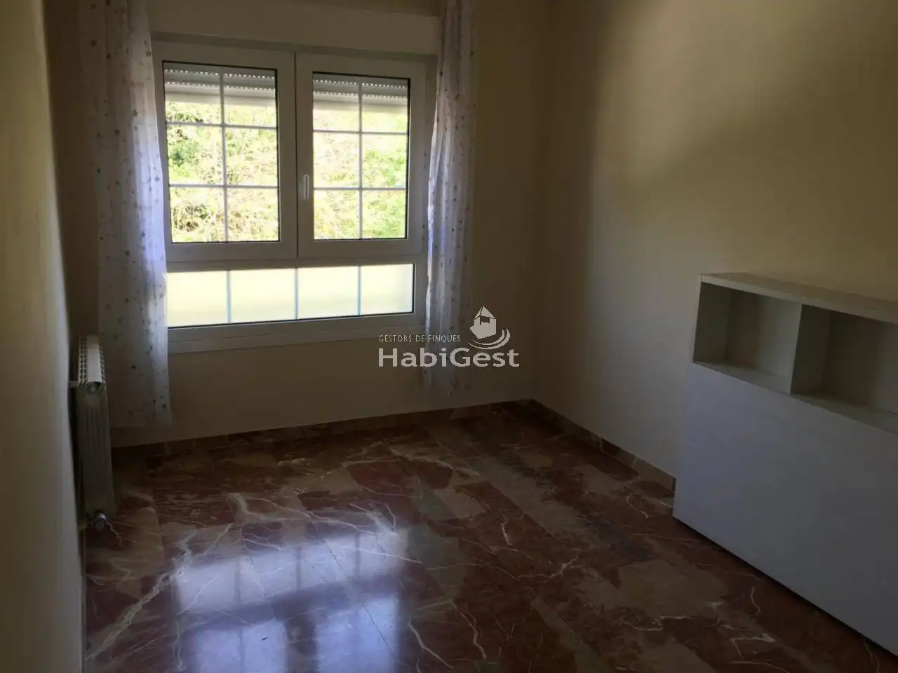 Habitación de Casa adosada de alquiler en Quart con Aire acondicionado, Calefacción y Terraza