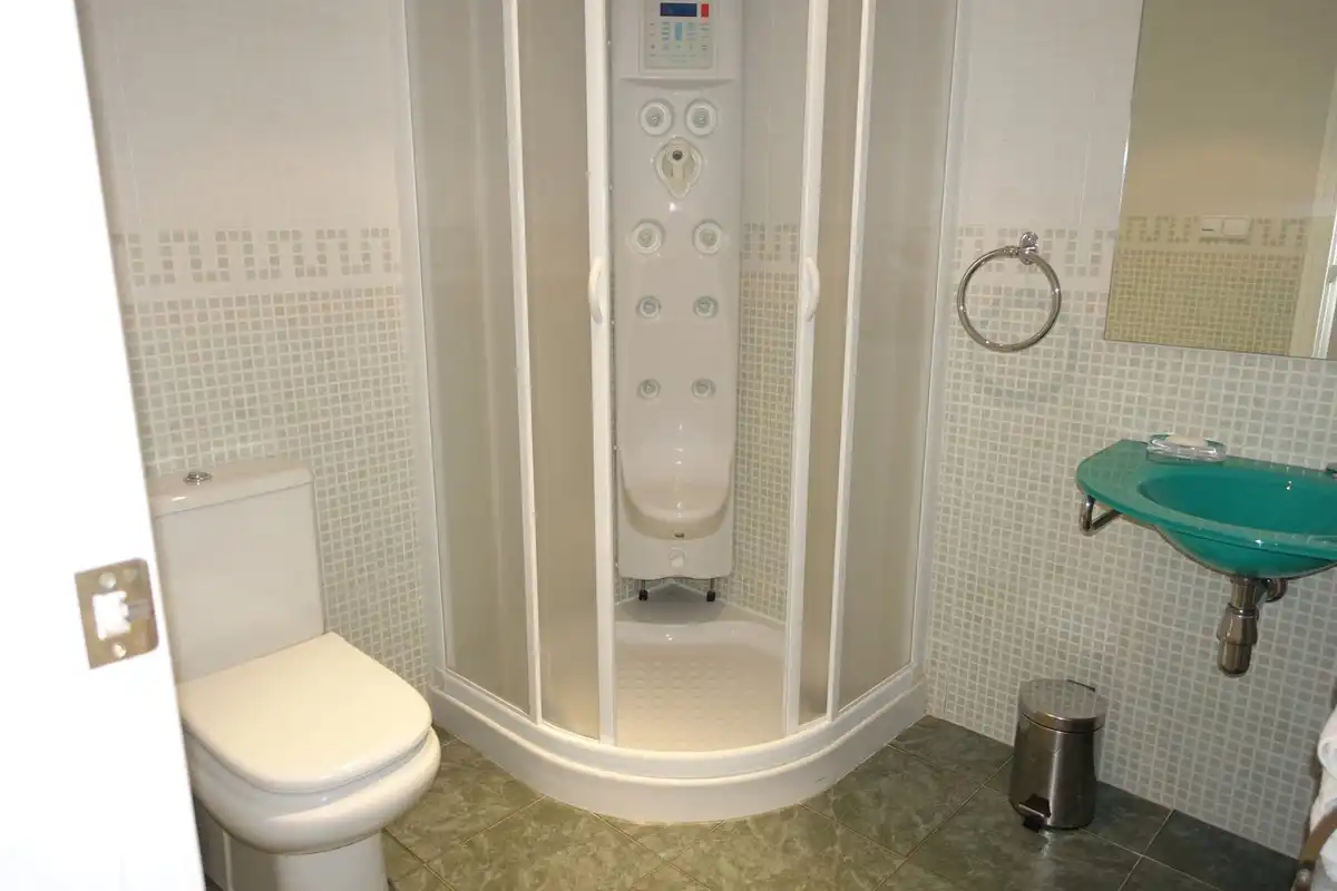 Apartamento con piscina en venta en Benahavís pueblo, imagen 10
