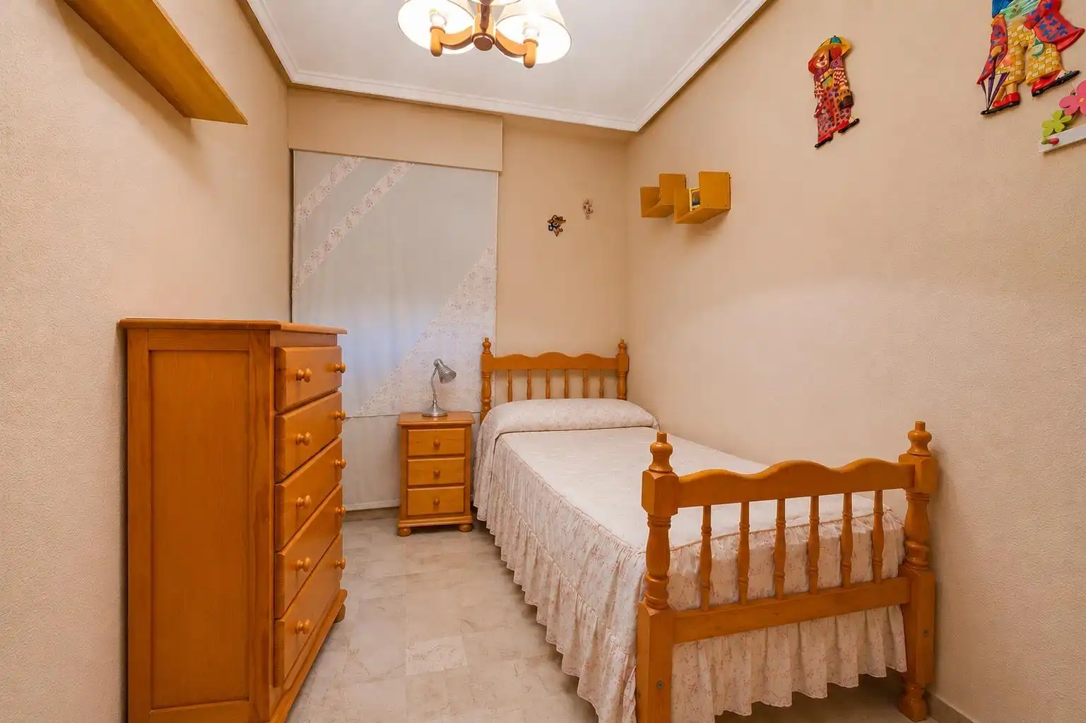 Dormitori de Apartament en venda en Torrevieja amb Terrassa