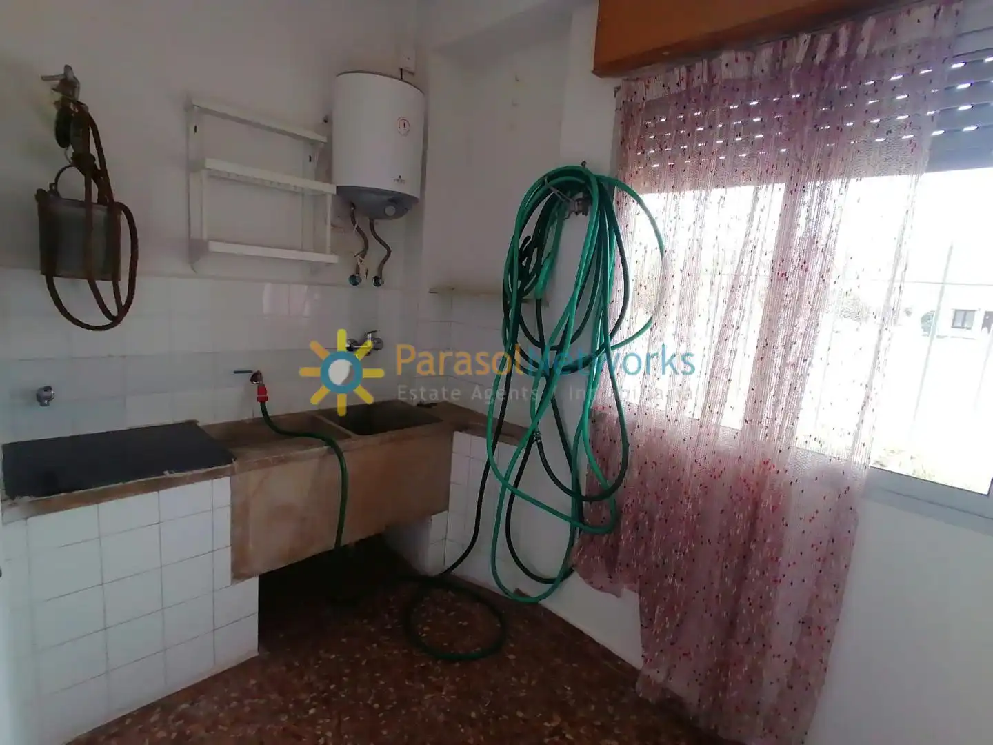 Cocina de Apartamento de alquiler en Oliva con Terraza y Horno