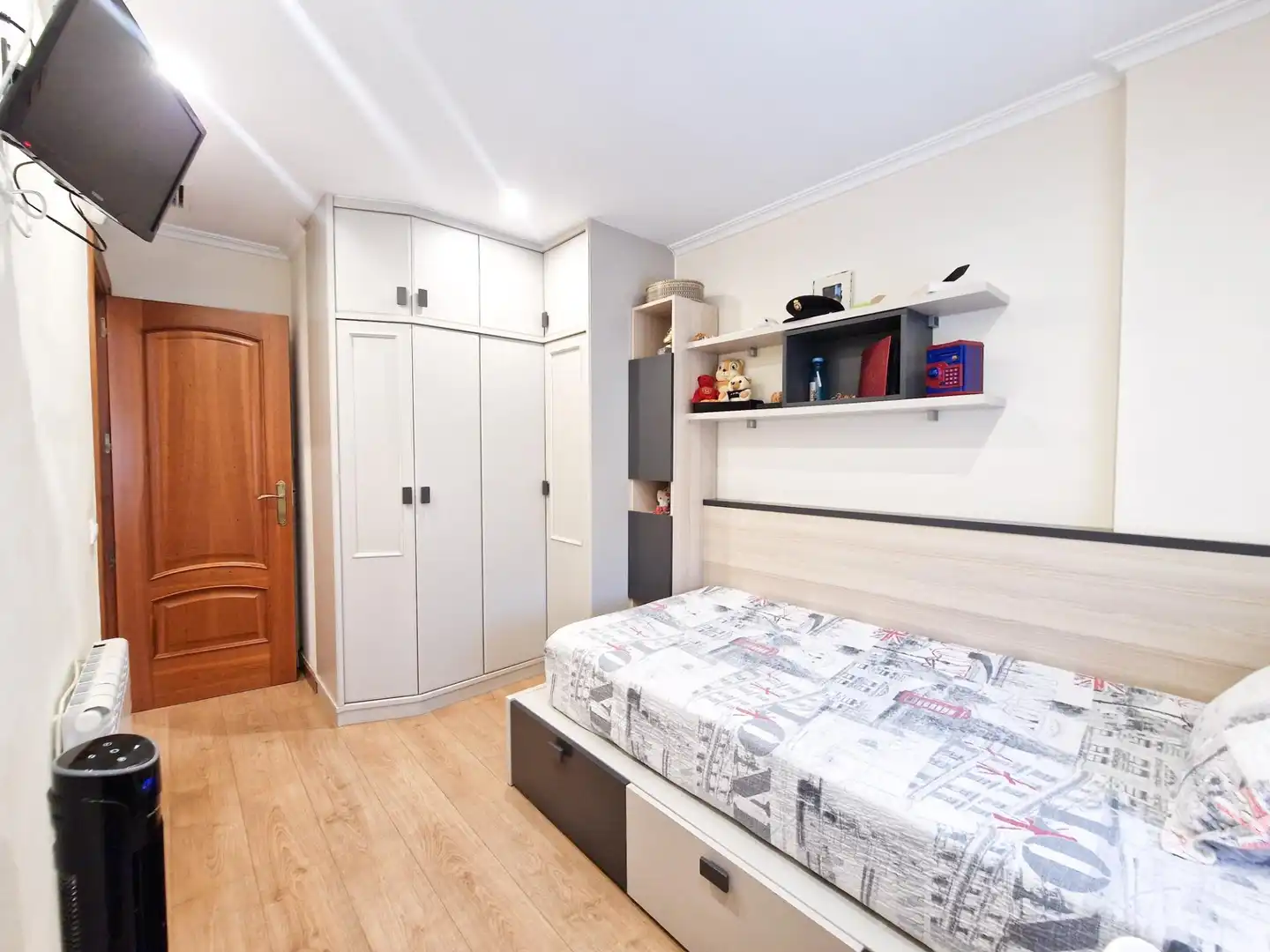 Bedroom of Houses for sale in Elche / Elx  with Air Conditioner, Heating and Private garden