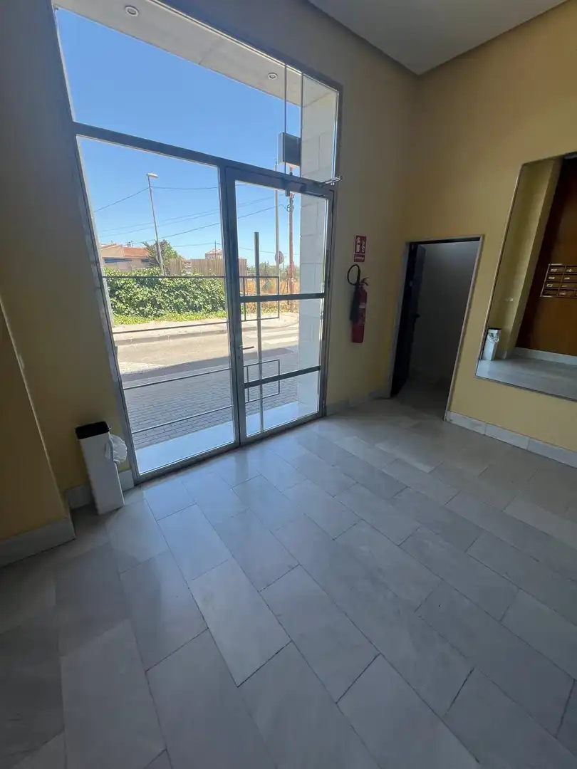 Wohnung zum Verkauf in Murcia mit Klimaanlage, Heizung und Privatgarten
