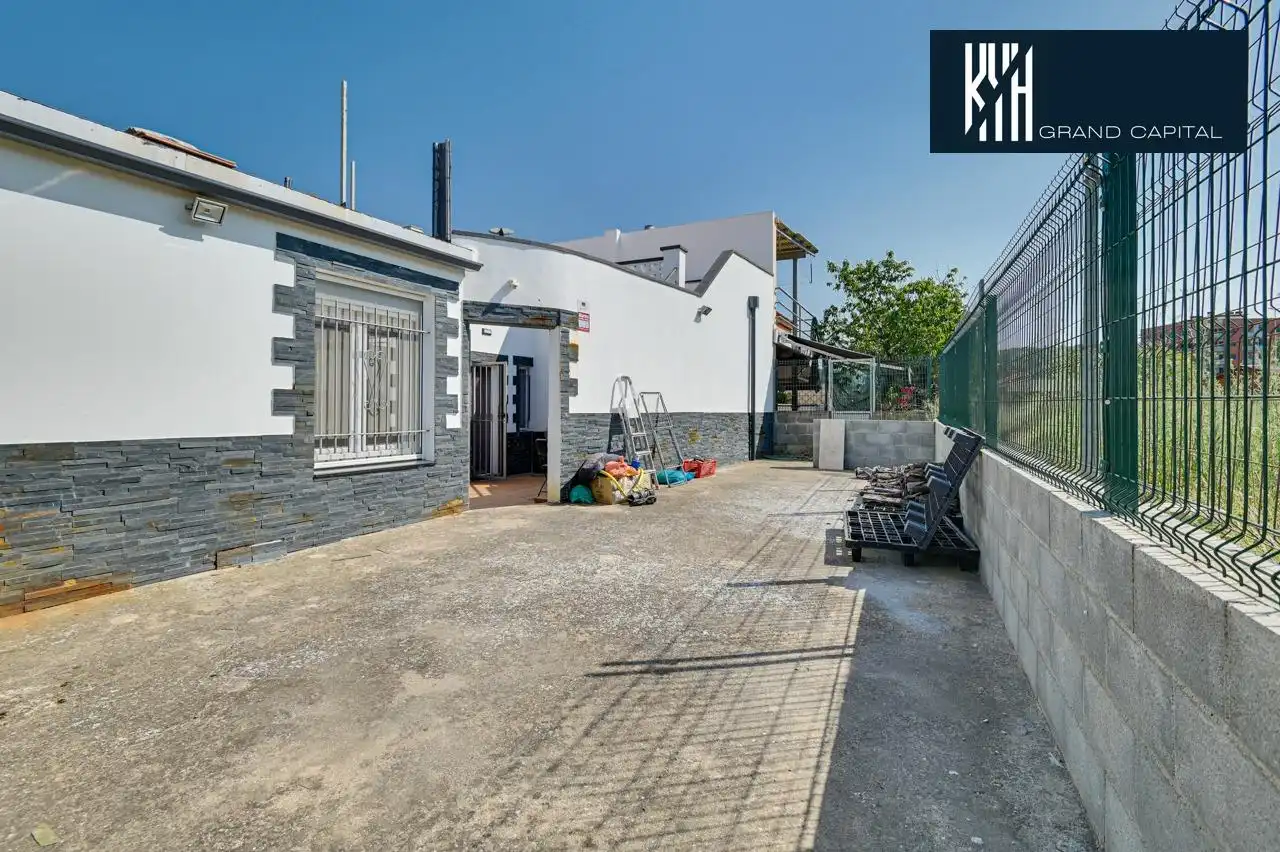 Exterior view of Houses for sale in Sarrià de Ter  with Air Conditioner and Heating