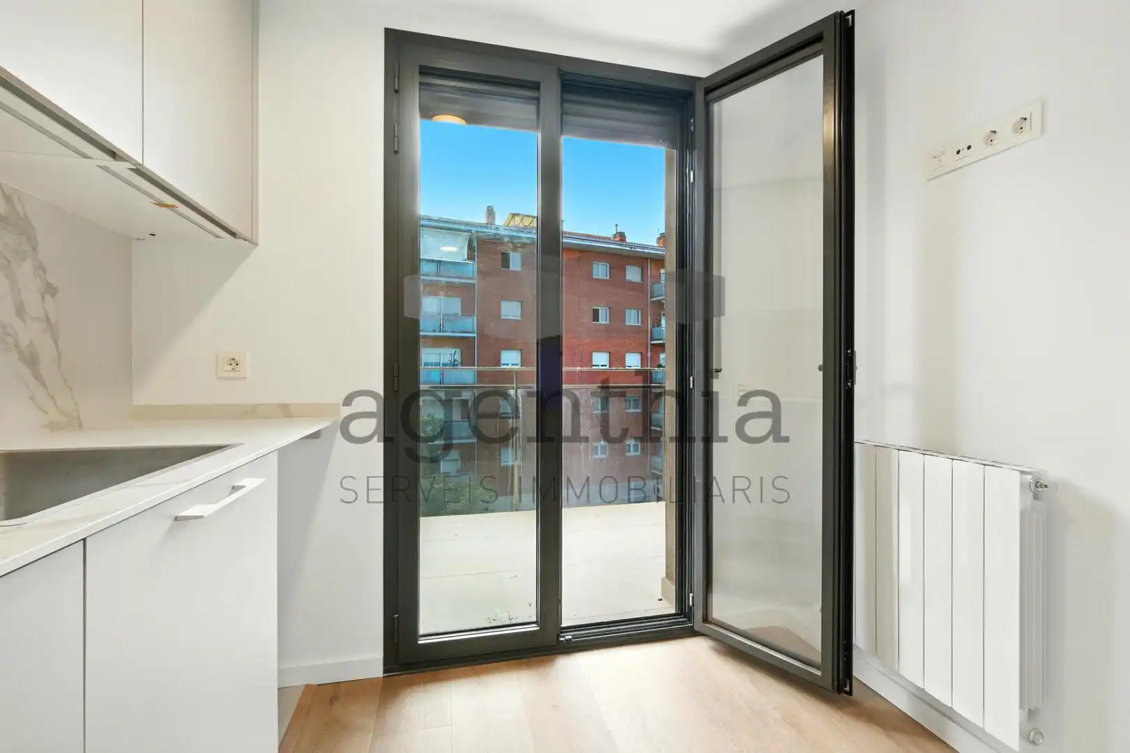 Piso en venta en Carrer Migdia, 124, Eixample Sud – Migdia