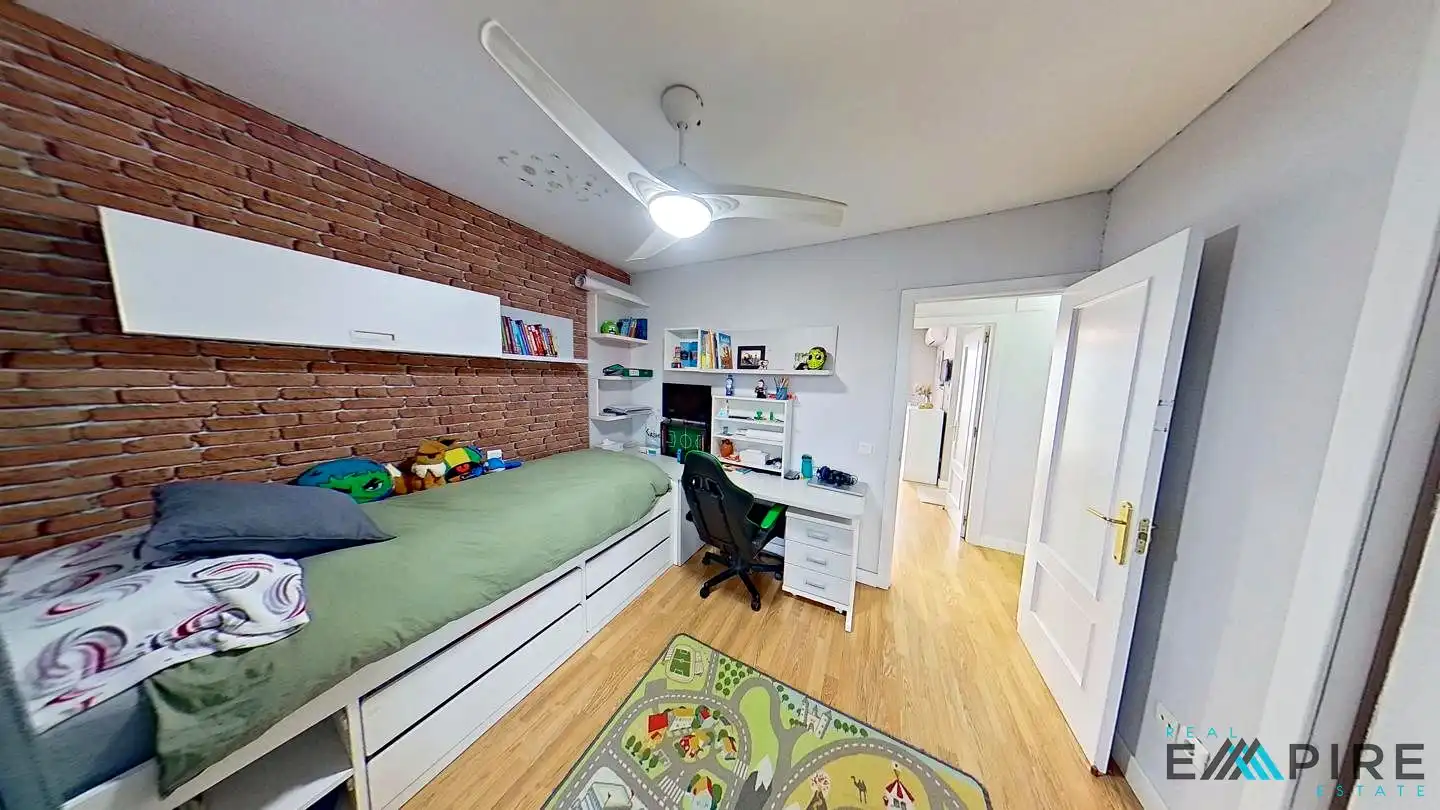Habitación de Dúplex en venta en Parla con Aire acondicionado, Calefacción y Terraza