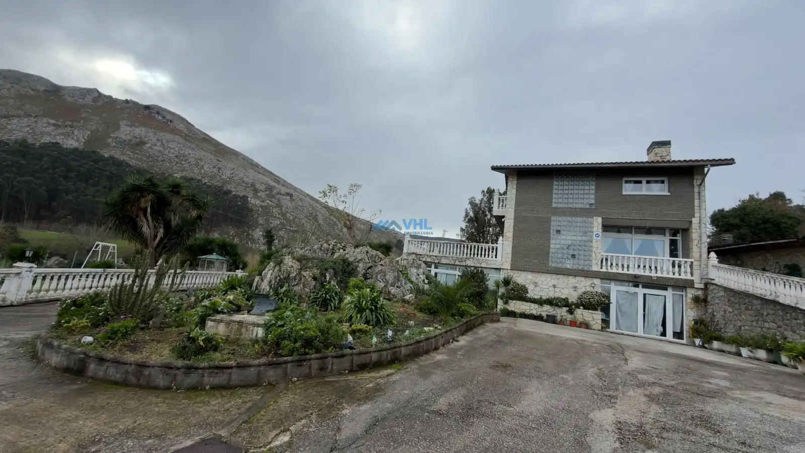 Casa amb jardí en venda a Barrio Sámano 86D, imagen 3