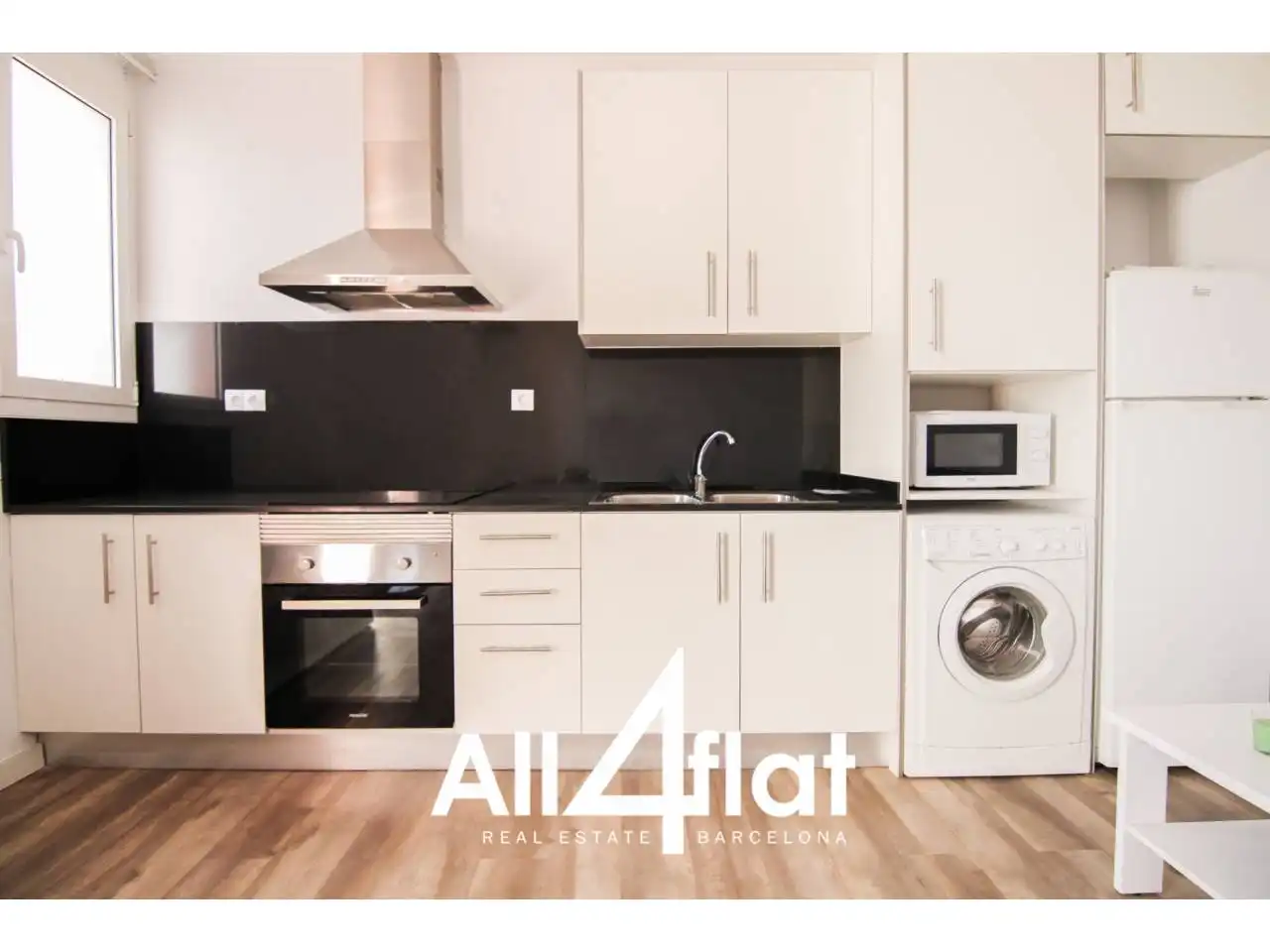 Kitchen of Flat for rent in Barcelona  with Air Conditioner, Parquet flooring and Terrace