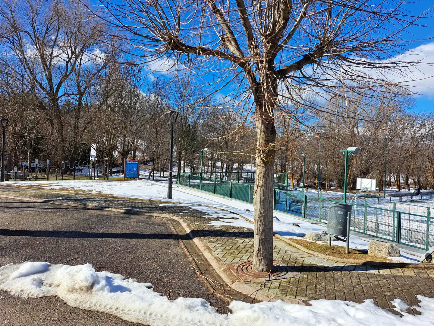 Vista exterior de Casa o xalet en venda en Fontanals de Cerdanya amb Calefacció, Terrassa i Moblat