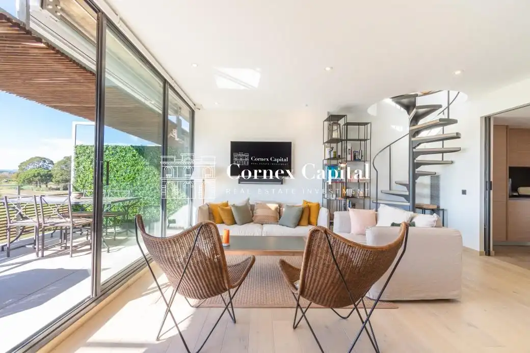 Sala de estar de Dúplex en venta en Gualta con Calefacción, Jardín privado y Terraza
