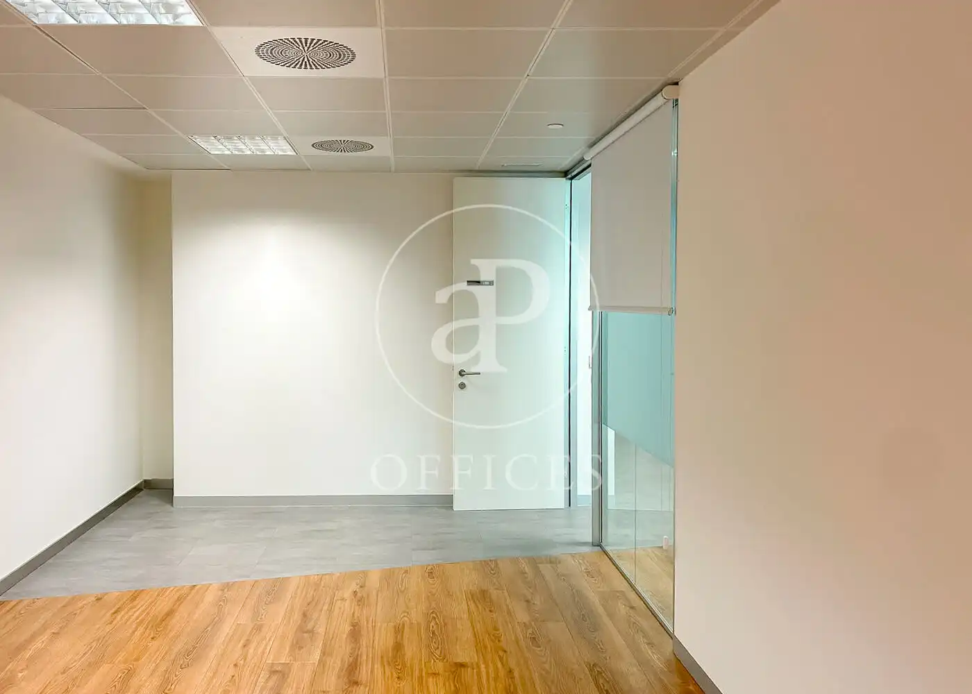Office for rent in Madrid  with Air Conditioner and Heating