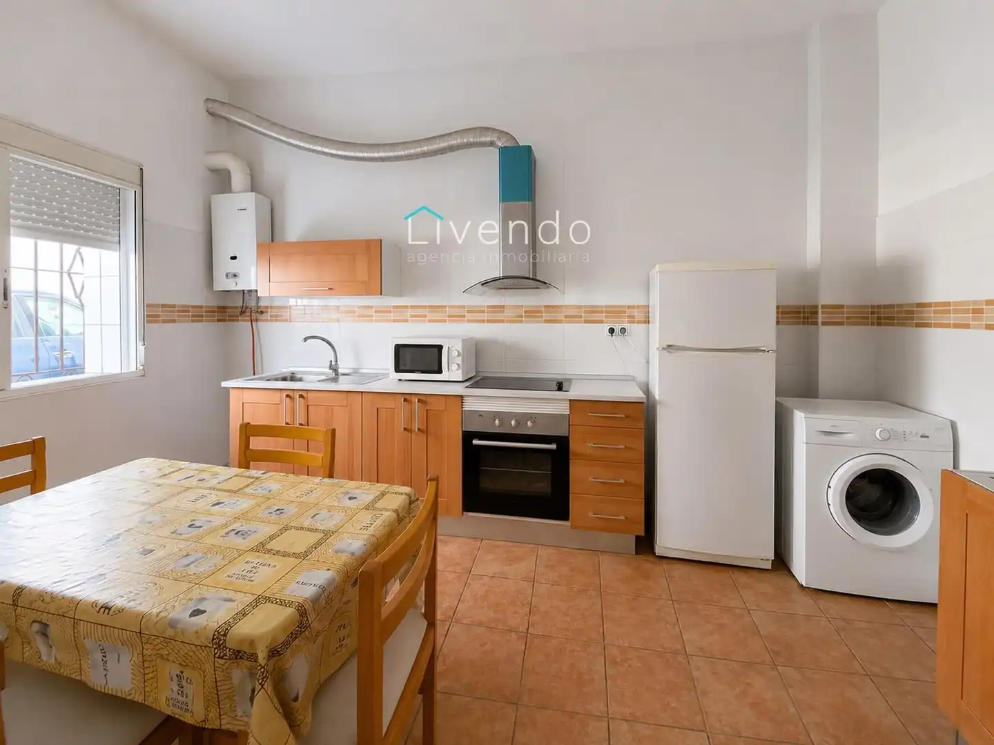 Cuina de Casa o xalet en venda en Barbate amb Terrassa i Traster