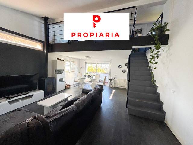 Casa-chalet en Venta en Castellví de Rosanes