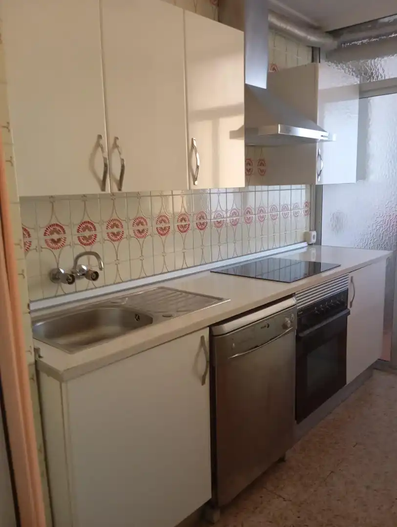 Kitchen of Flat for rent in Sevilla  with Air Conditioner and Furnished