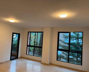 Sala d'estar de Pis de lloguer en  Valencia Capital amb Aire condicionat, Calefacció i Parquet