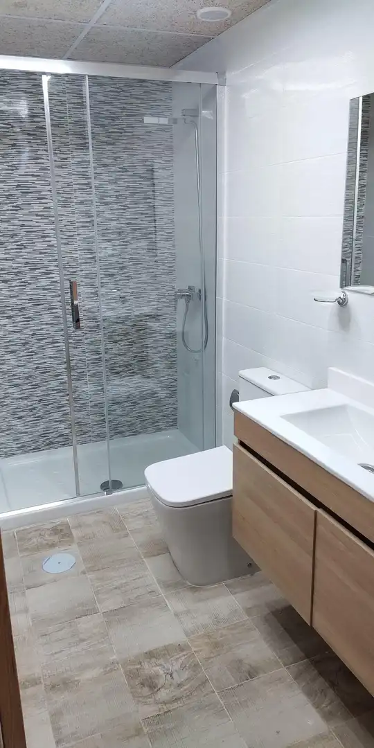 Baño de Edificio en venta en Melilla
