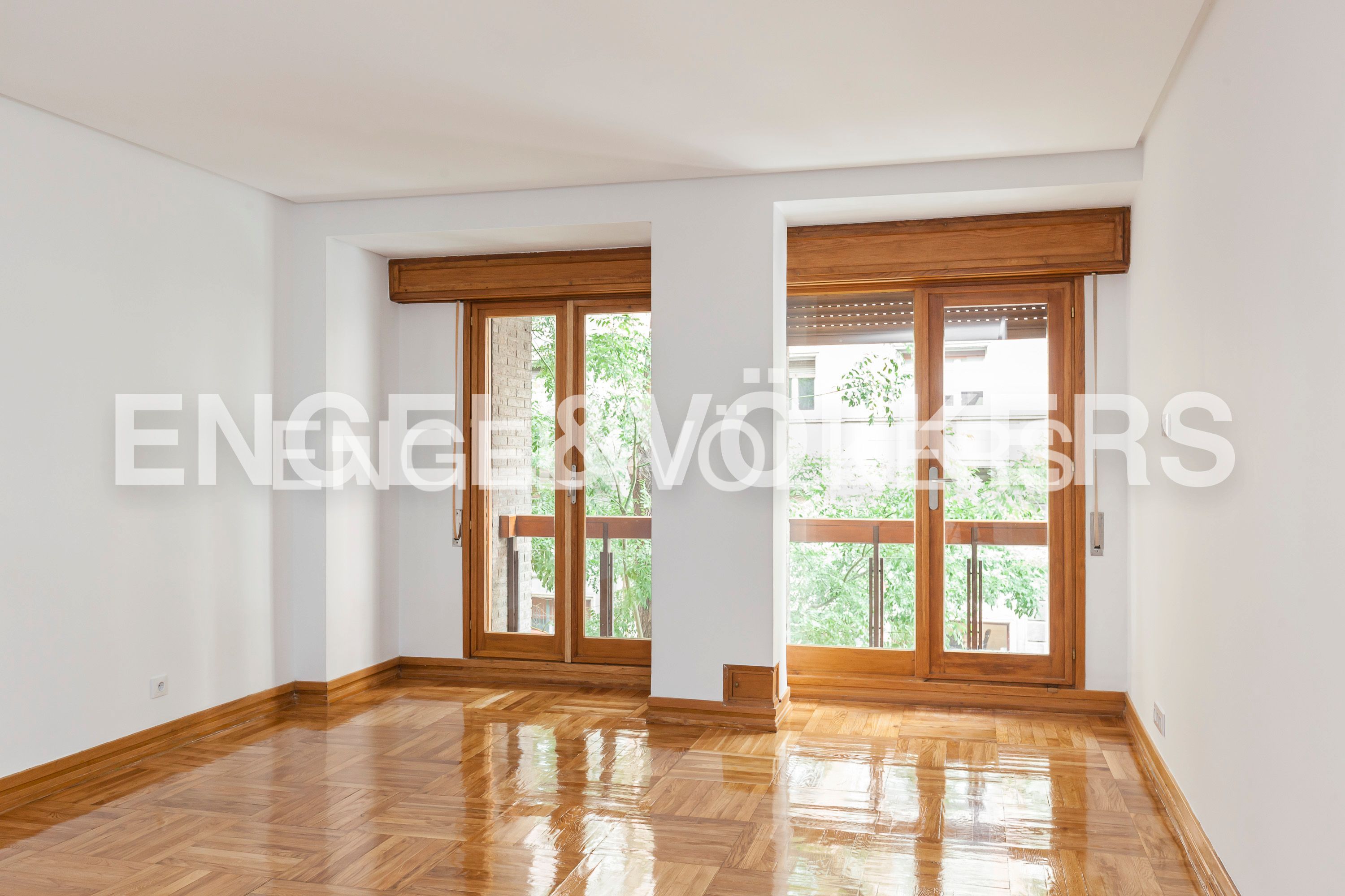 Sala d'estar de Pis de lloguer en  Madrid Capital amb Calefacció, Parquet i Traster