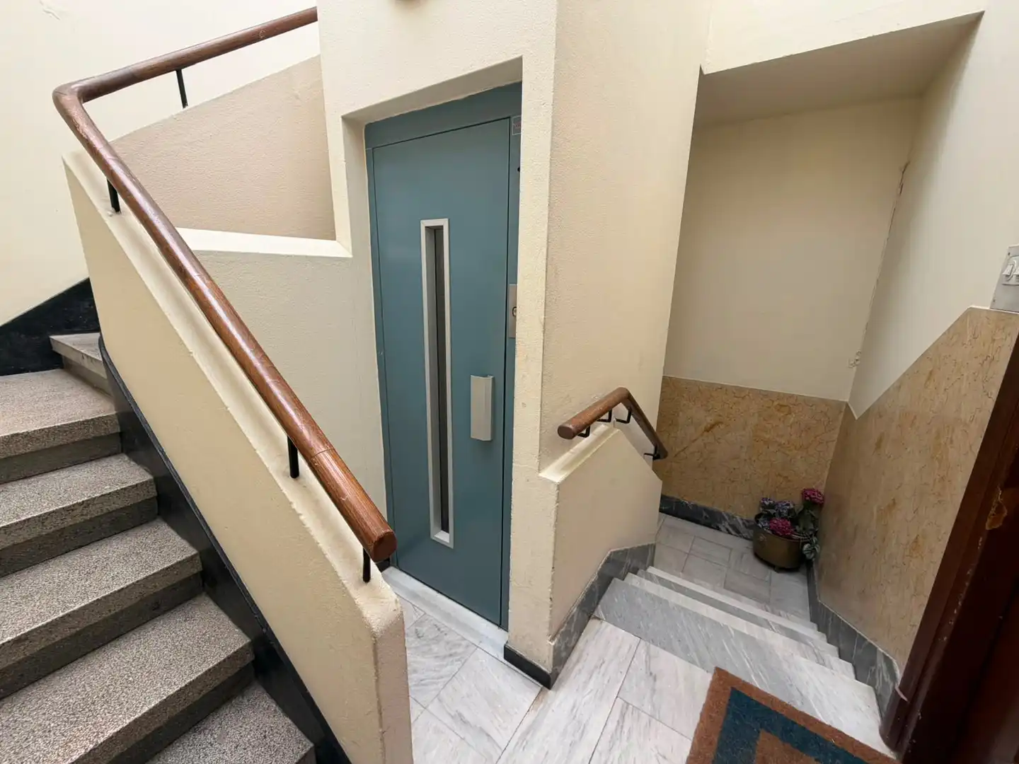 Ático de alquiler en Ferrol con Calefacción, Parquet y Terraza