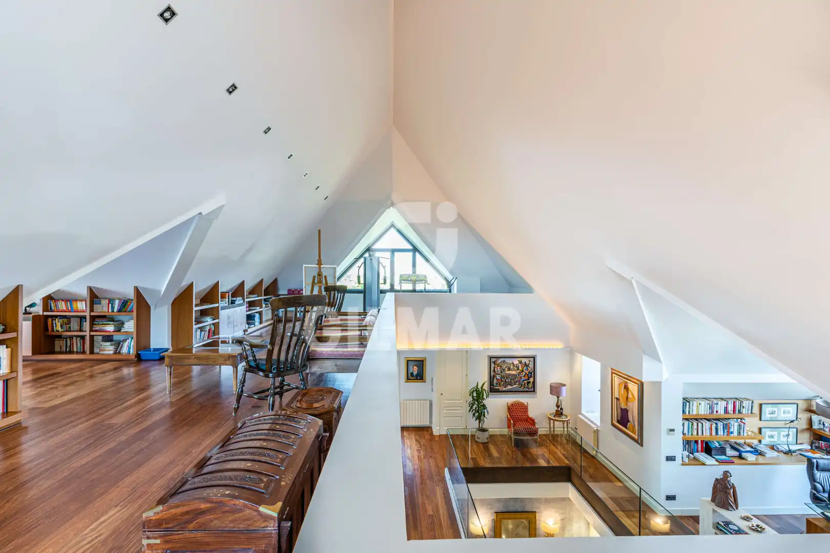Sala de estar de Casa o chalet en venta en Las Rozas de Madrid con Aire acondicionado, Calefacción y Jardín privado