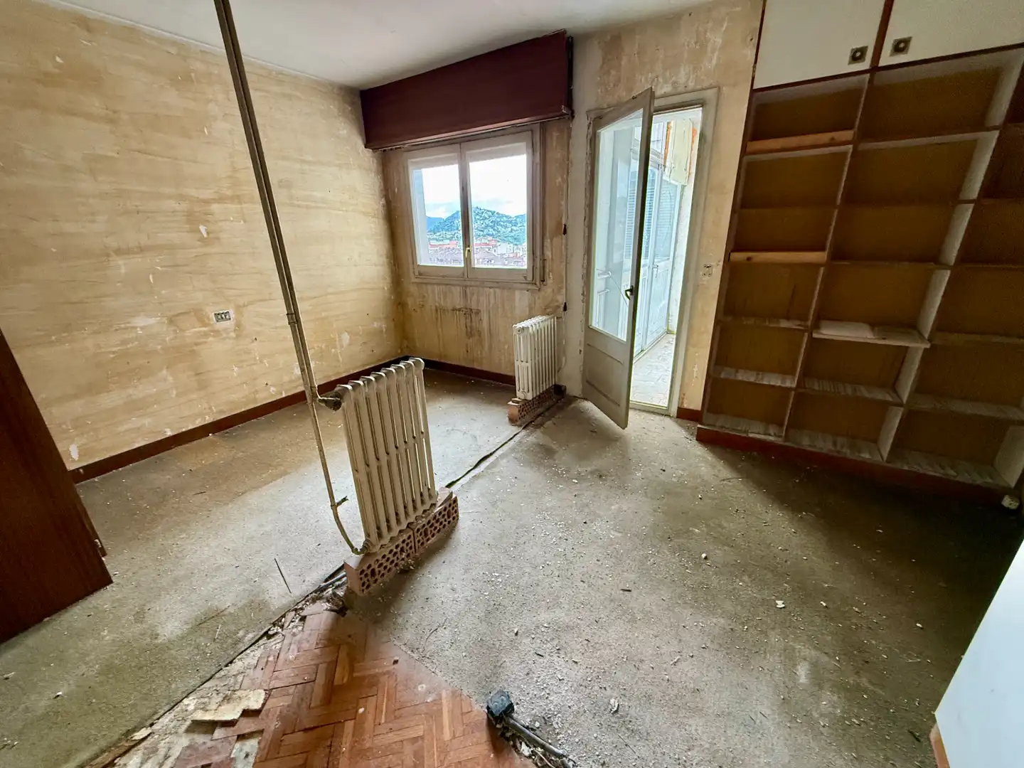 Bedroom of Attic for sale in Berga  with Terrace, Storage room and Balcony