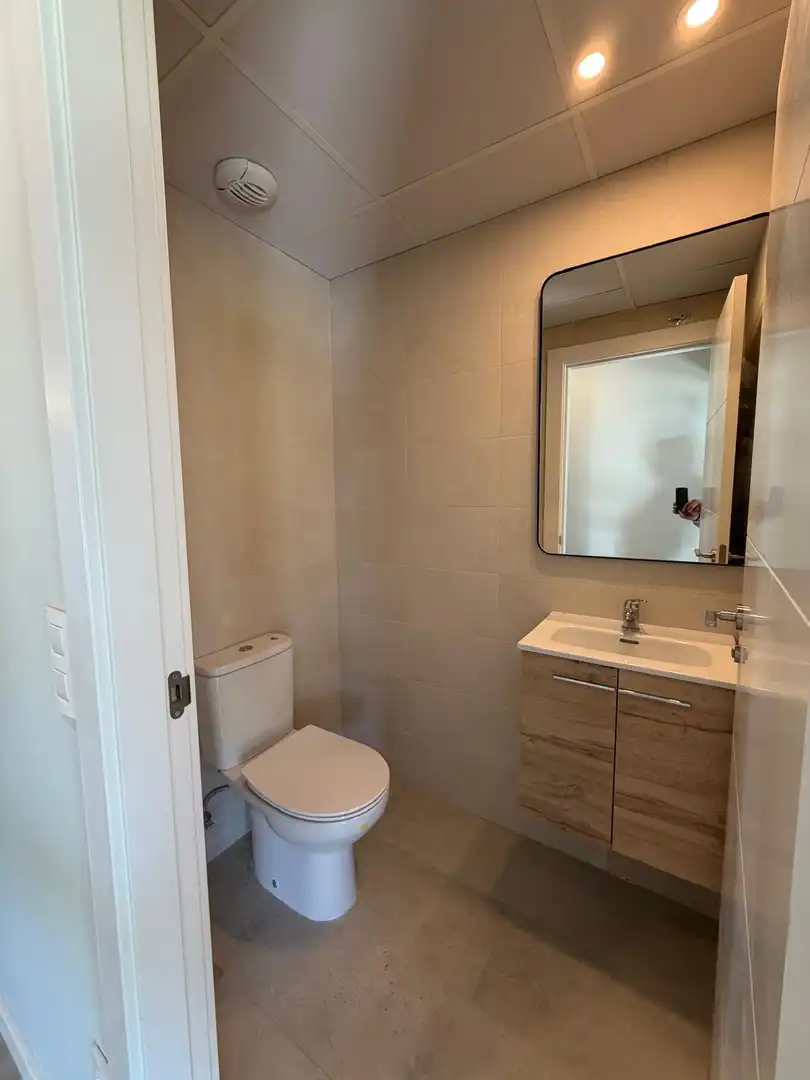 Bathroom of Flat for sale in Zaragoza  with Air Conditioner, Heating and Community pool