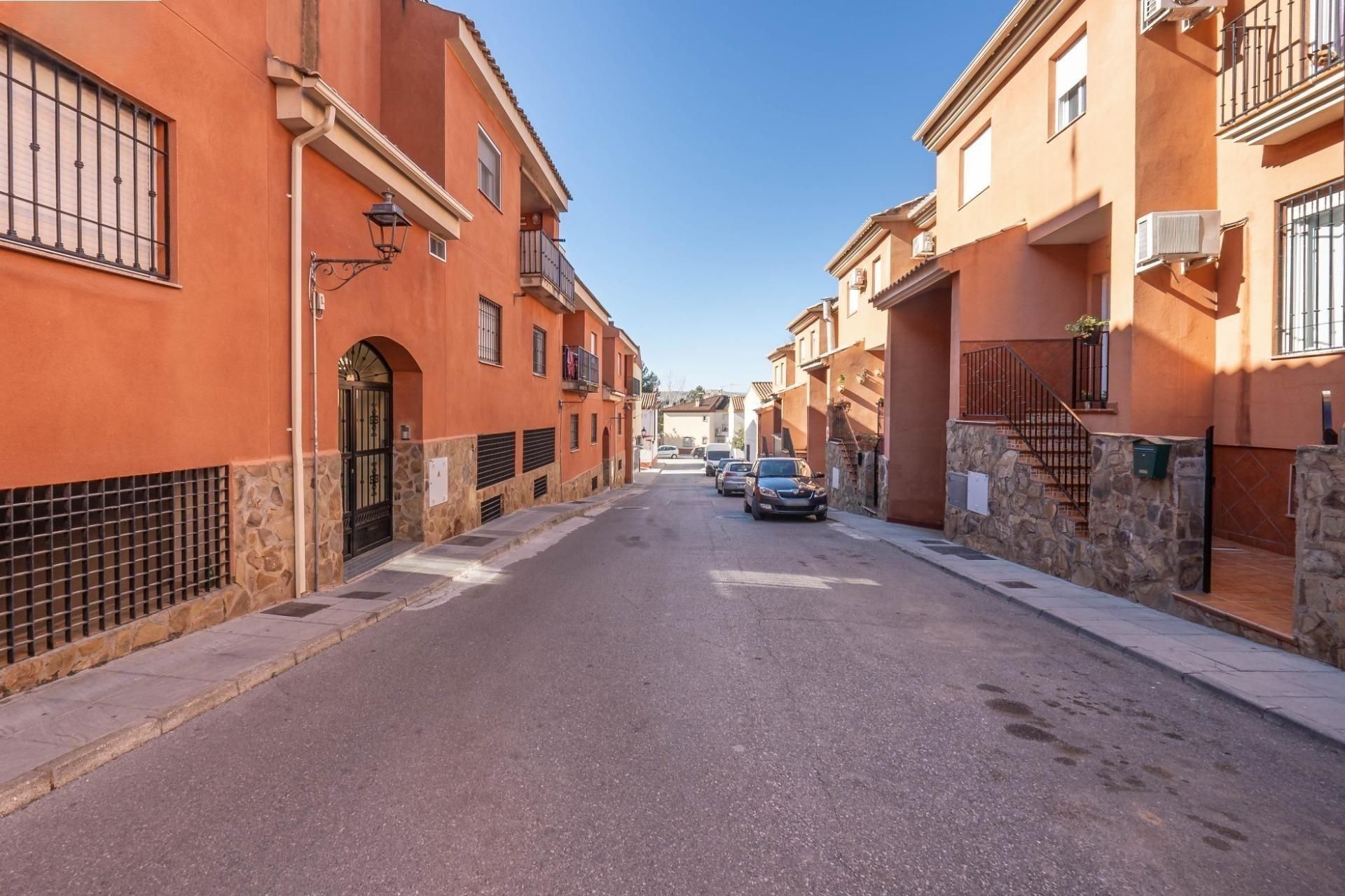 Exterior view of Single-family semi-detached for sale in Alhendín