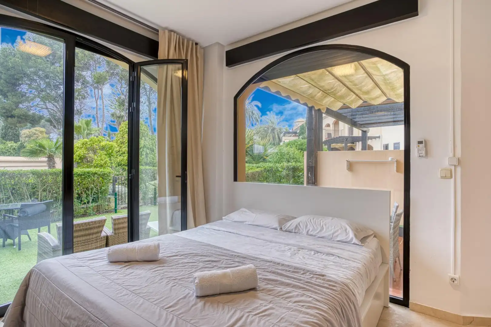 Bedroom of Apartments for sale in Sanlúcar de Barrameda  with Air Conditioner, Private garden and Terrace