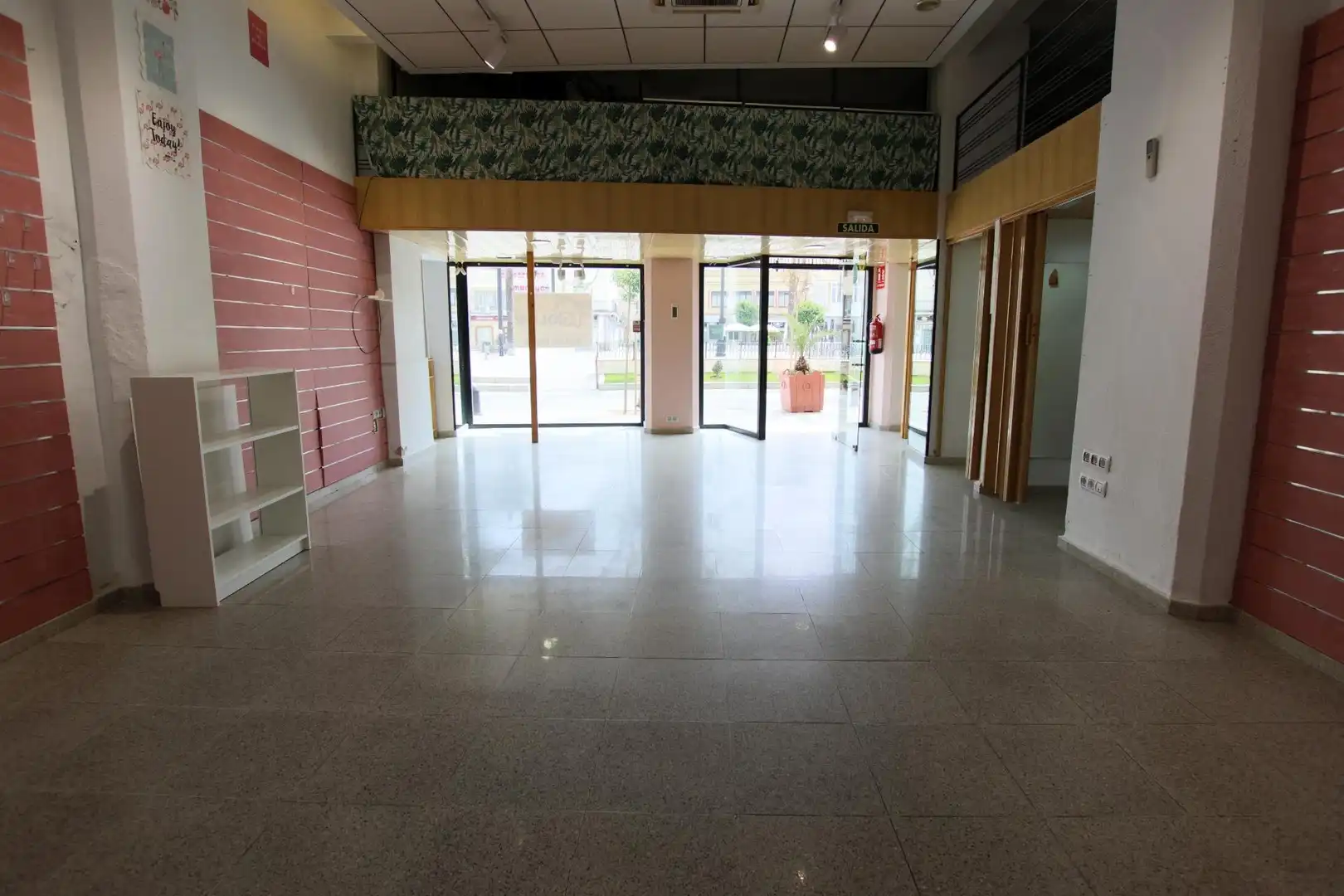 Geschaftsraum zur Miete in Montijo