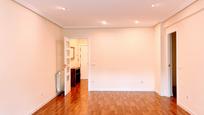 Flat to rent in  Madrid Capital  with Air Conditioner, Heating and Oven