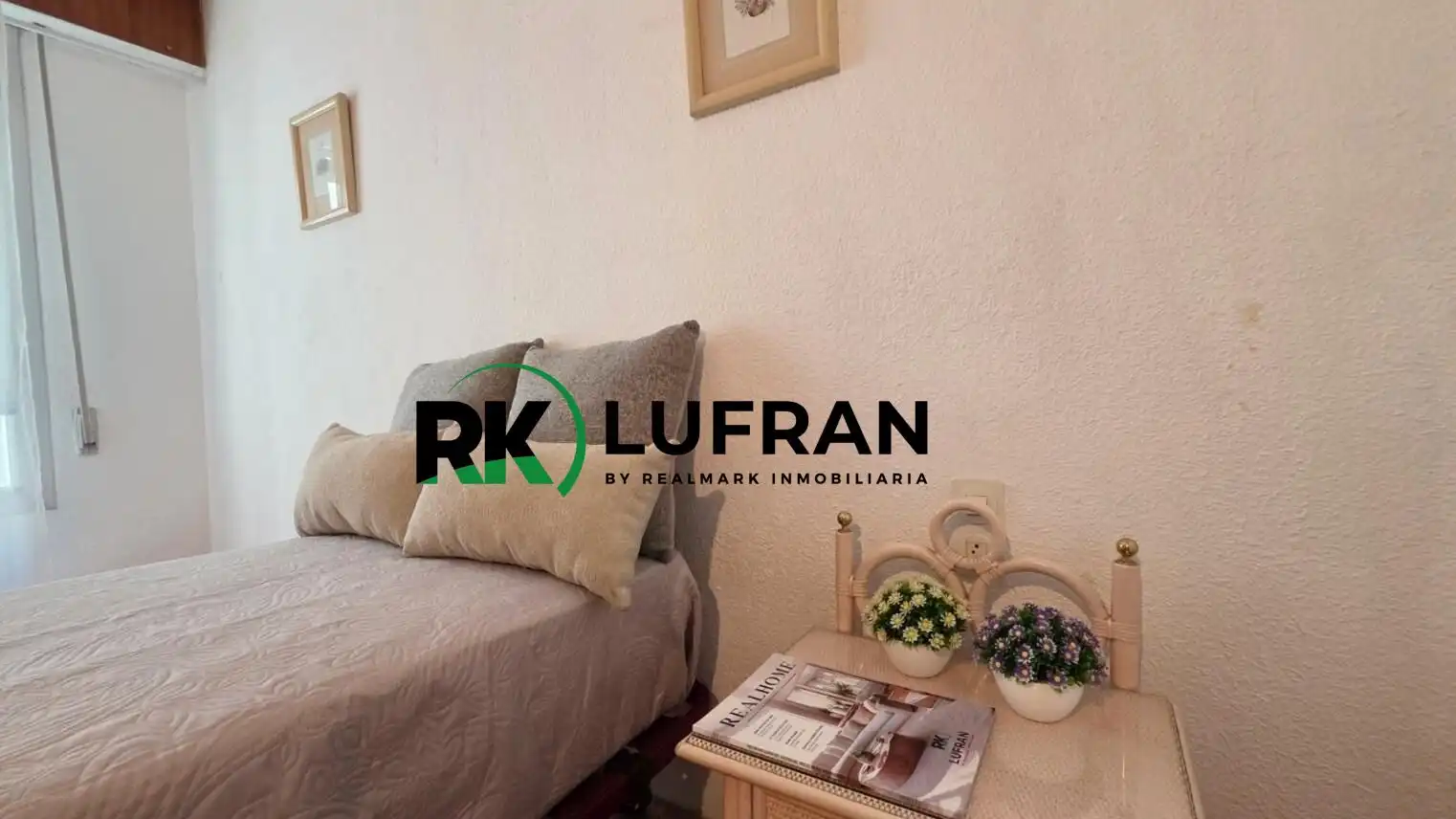 Bedroom of Flat for sale in Alicante / Alacant  with Terrace, Furnished and Balcony