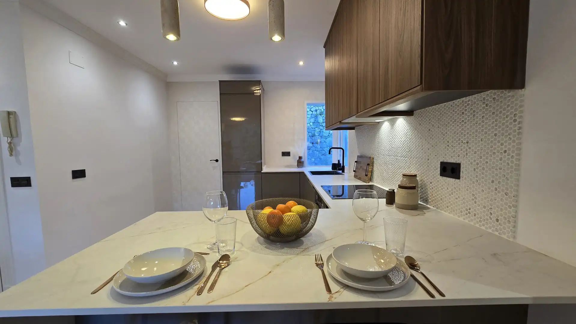 Apartament amb piscina en venda a Benahavís pueblo, imagen 13