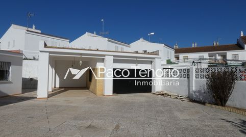 Foto 3 de Casa o chalet en venta en Avenida del Terrón, 3, La Antilla, Huelva