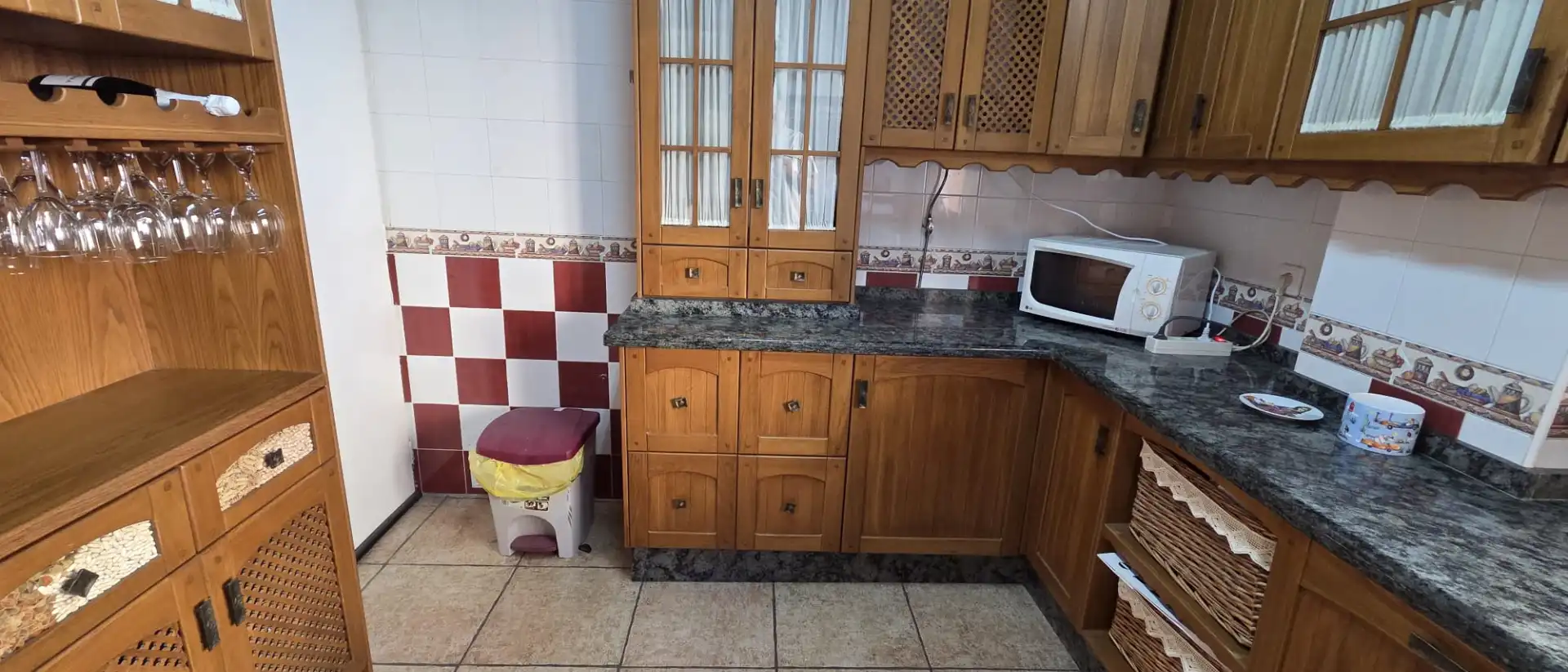 Cuina de Casa adosada en venda en Alhaurín de la Torre amb Aire condicionat, Jardí privat i Terrassa