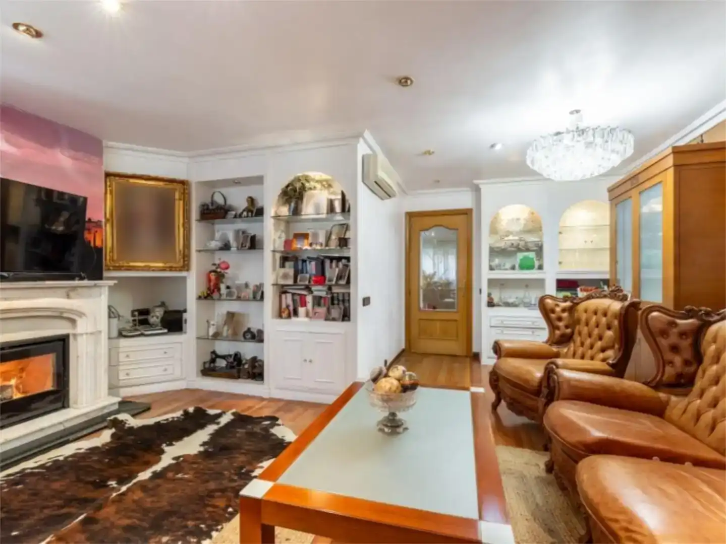 Sala d'estar de Casa o xalet en venda en  Madrid Capital amb Aire condicionat, Piscina i Balcó