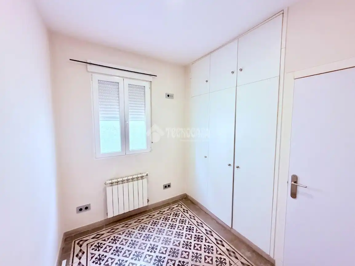 Habitación de Piso en venta en Madrid con Aire acondicionado, Calefacción y Balcón