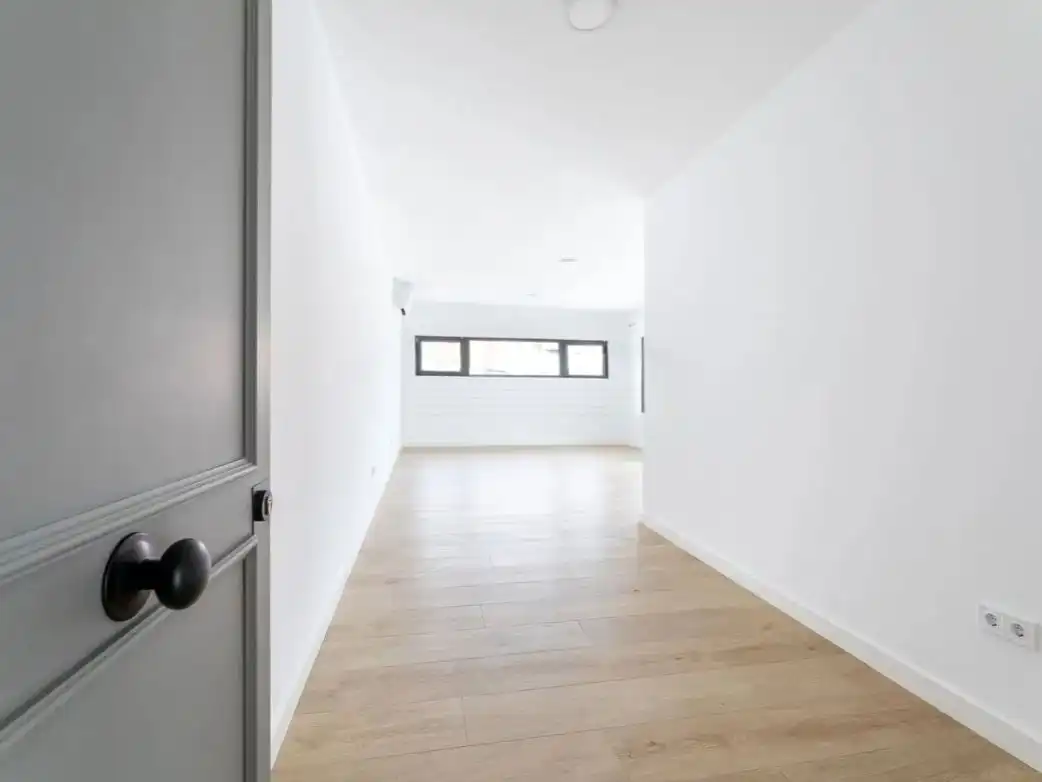 Büro zur Miete in Alpedrete mit Klimaanlage, Heizung und Terrasse