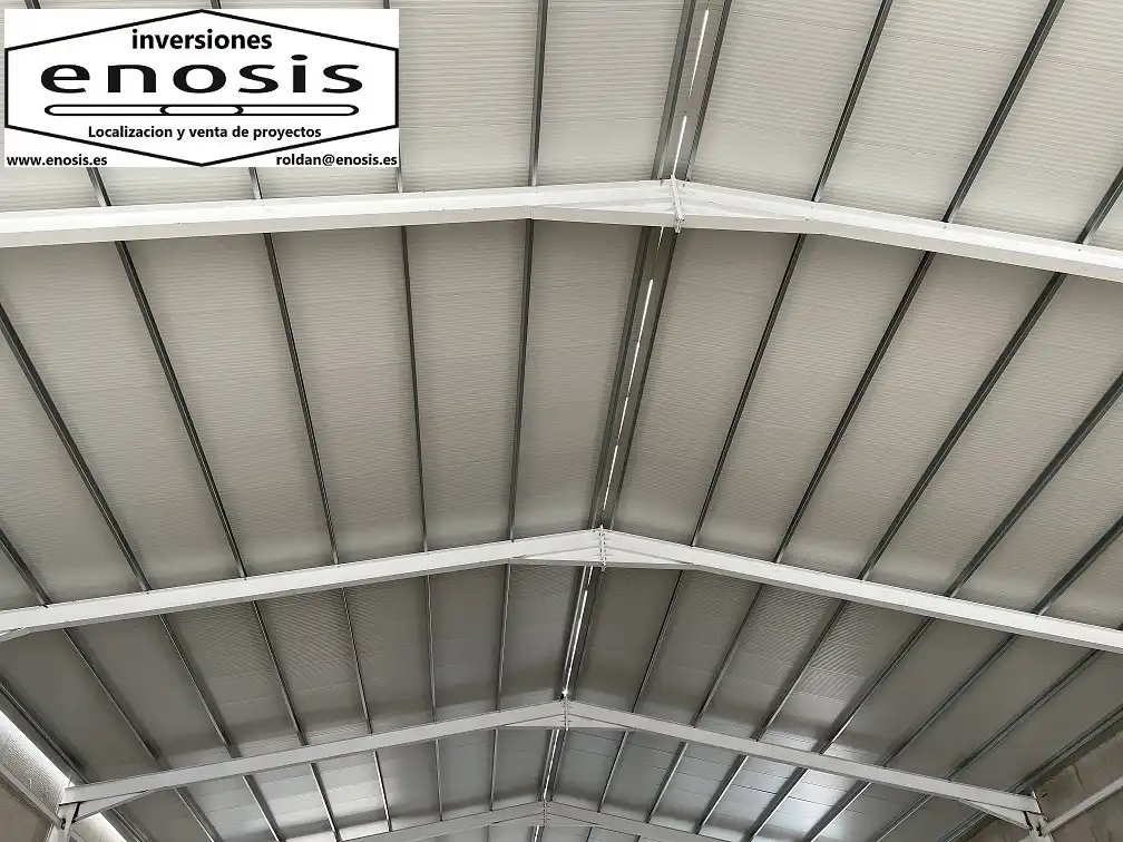 Nave industrial de alquiler en Roldán