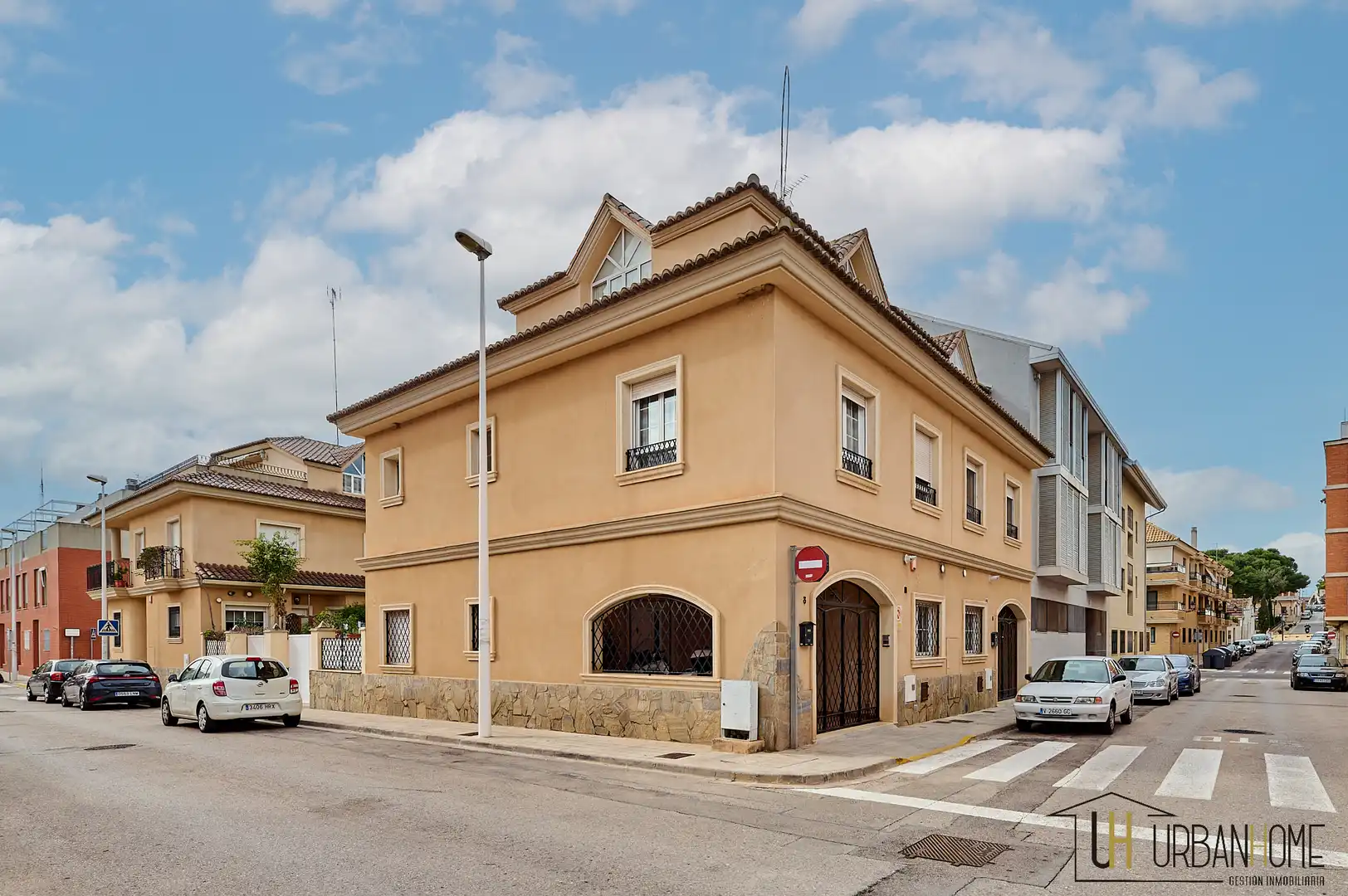 Vista exterior de Casa adosada en venta en Rocafort con Aire acondicionado, Calefacción y Balcón
