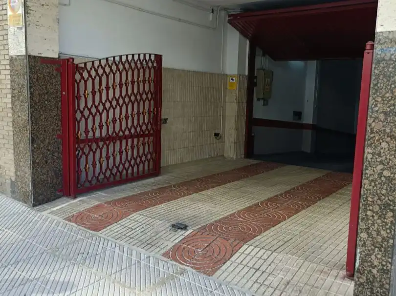 Garage for sale in Oviedo 