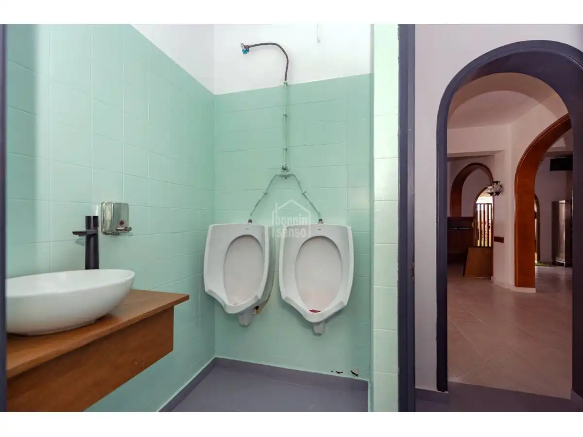 Bathroom of Apartments for sale in Es Castell  with Terrace and Furnished