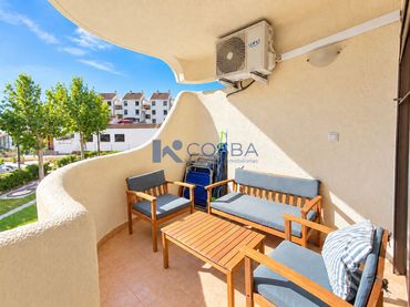 Appartement compact avec piscine à vendre à Las Marinas / Les Marines