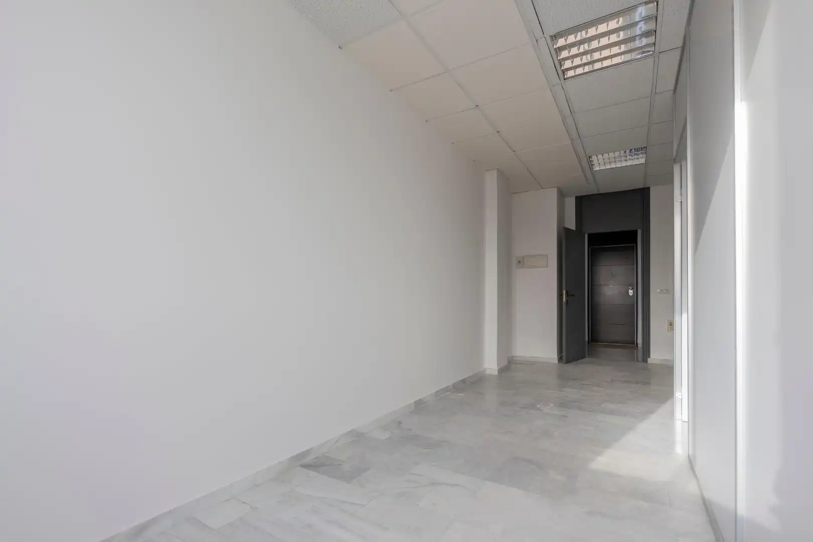 Local en venta en Mairena del Aljarafe con Aire acondicionado