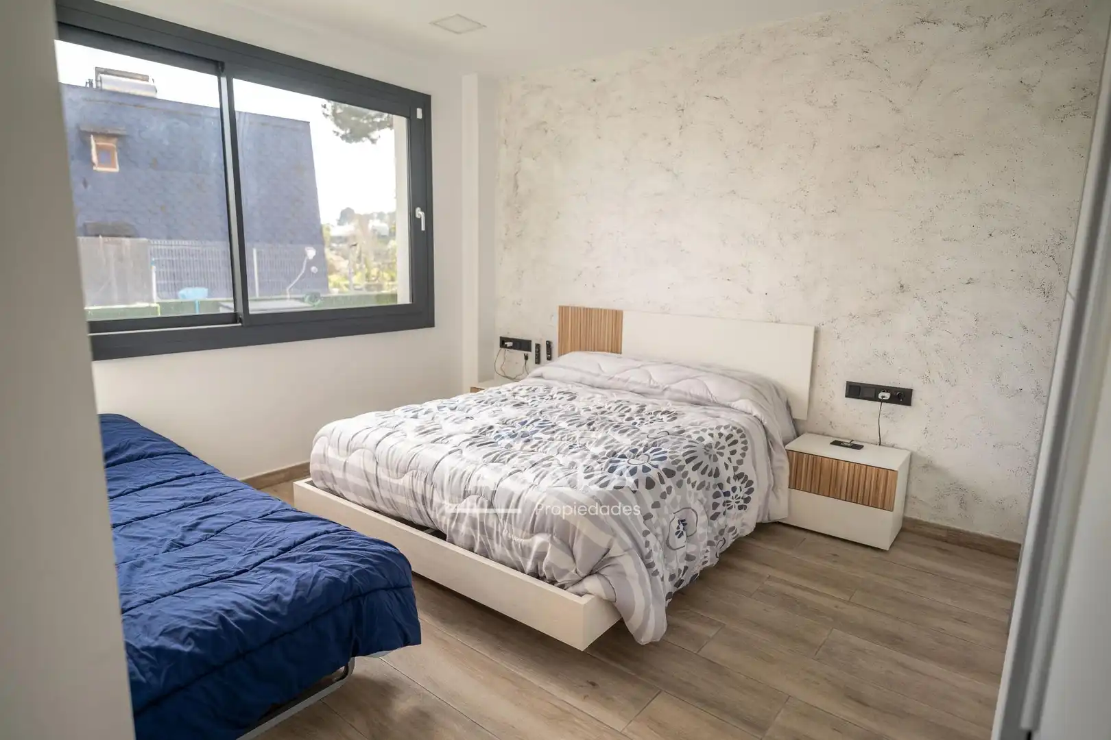 Dormitori de Casa o xalet en venda en Corbera de Llobregat amb Calefacció i Jardí privat