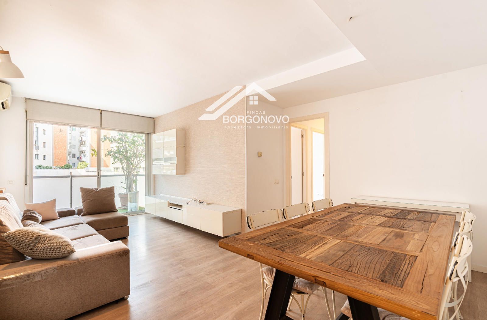 Living room of Flat for sale in  Barcelona Capital  with Air Conditioner, Heating and Terrace