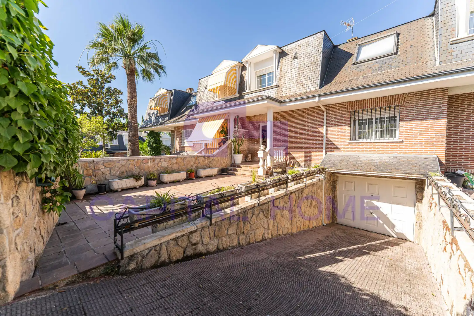 Doppelhaushälfte mit Garten zum Verkauf in Calle del Roble, imagen 3